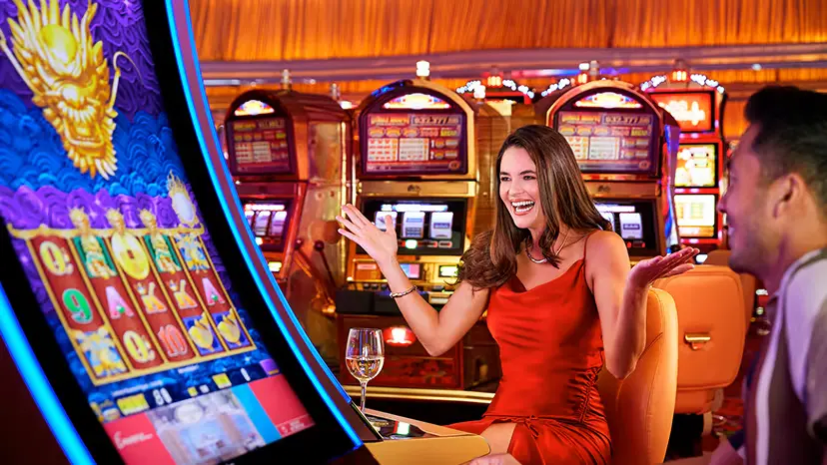 Wynn_Slots_Couplev1_Bonnie-Holland-828x466-1.webp